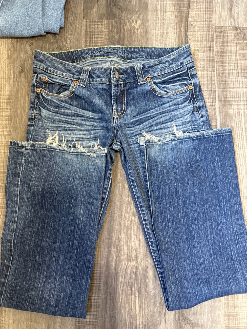 American Eagle Outfitters Women's Blue Distressed Bootcut Jeans
